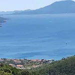 Hilltop Vidovici 아파트