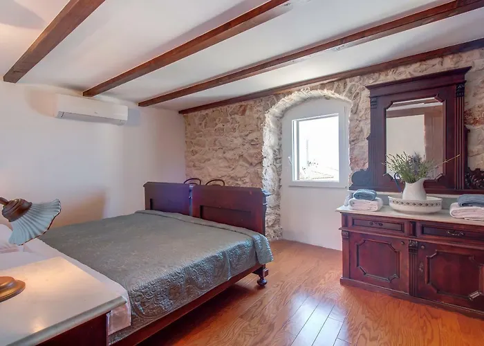 Διαμέρισμα Hilltop Vidovici