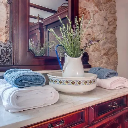 Hilltop Vidovici Apartamento *